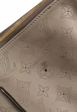 Louis Vuitton Preloved Taupe Mahina GM Hobo -Louis Vuitton Shop louis vuitton 4547 9731095 6