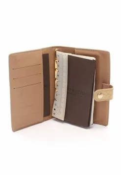 Pre-loved LOUIS VUITTON Agenda PM monogram patent leather Light brown notebook cover Genuine Leather Beige -Louis Vuitton Shop louis vuitton 4935 6468736 3