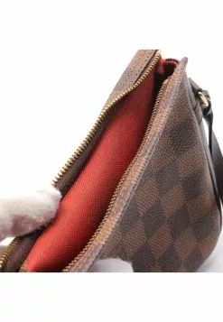 Pre-loved LOUIS VUITTON Trousse Make Up Black checkerboard grid Handbag PVC Genuine Leather Brown -Louis Vuitton Shop louis vuitton 5174 1123936 3