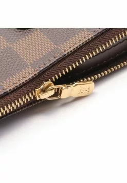 Pre-loved LOUIS VUITTON EVA Black checkerboard grid Chain Handbag PVC Genuine Leather Brown 2 Way Style 13 Pre-loved LOUIS VUITTON EVA Black checkerboard grid Chain Handbag PVC Genuine Leather Brown 2 Way Style -Louis Vuitton Shop louis vuitton 5186 7813936 5