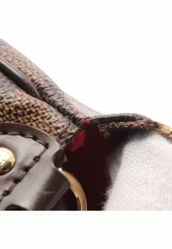 Pre-loved LOUIS VUITTON EVA Black checkerboard grid Chain Handbag PVC Genuine Leather Brown 2 Way Style 15 Pre-loved LOUIS VUITTON EVA Black checkerboard grid Chain Handbag PVC Genuine Leather Brown 2 Way Style -Louis Vuitton Shop louis vuitton 5186 7813936 7