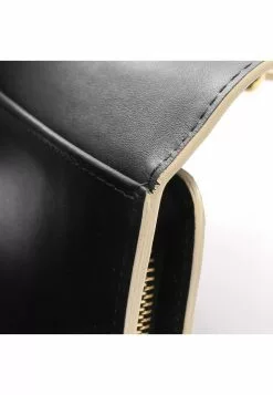 Pre-loved LOUIS VUITTON Somptu Suhali Black Mini tri-fold Genuine Leather Wallet Black -Louis Vuitton Shop louis vuitton 5203 8353936 7