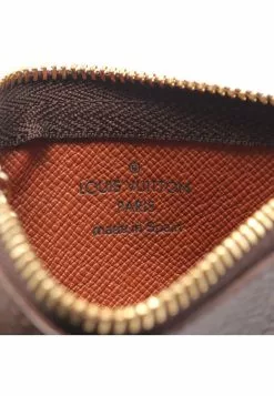 Pre-loved LOUIS VUITTON Pochette Cle Classic Monogram Coin Pouch PVC Brown With Key Ring -Louis Vuitton Shop louis vuitton 5258 5496936 4