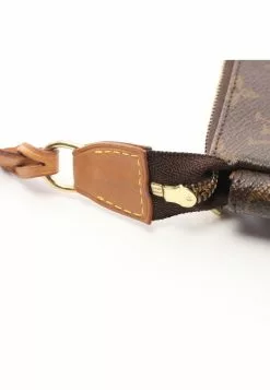 Pre-loved LOUIS VUITTON Pochette Accessoires Classic Monogram Handbag PVC Genuine Leather Brown -Louis Vuitton Shop louis vuitton 5325 5407936 6