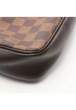 Pre-loved LOUIS VUITTON Trousse Make Up Black checkerboard grid Handbag PVC Genuine Leather Brown -Louis Vuitton Shop louis vuitton 5326 4707936 5