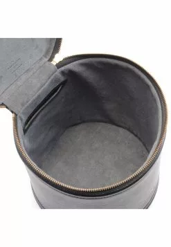 Pre-loved LOUIS VUITTON Cannes Waved Pattern Handbag Toiletry Bag Genuine Leather Black 12 Pre-loved LOUIS VUITTON Cannes Waved Pattern Handbag Toiletry Bag Genuine Leather Black -Louis Vuitton Shop louis vuitton 5390 0517936 3