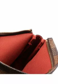 Pre-loved LOUIS VUITTON Trousse Make Up Black Checkered Handbag PVC Genuine Leather Brown -Louis Vuitton Shop louis vuitton 6172 3729436 6