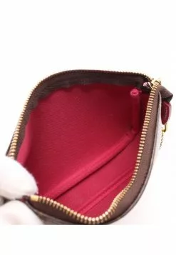 Pre-loved LOUIS VUITTON Mini Pochette Accessoires vivienne holiday Small Pocket PVC Genuine Leather Brown pink purple multi 10 Pre-loved LOUIS VUITTON Mini Pochette Accessoires vivienne holiday Small Pocket PVC Genuine Leather Brown pink purple multi -Louis Vuitton Shop louis vuitton 6298 1329436 3