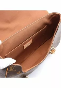 Pre-loved LOUIS VUITTON MarellSac A dos Classic Monogram Backpack PVC Genuine Leather Brown Three use multi-functional model -Louis Vuitton Shop louis vuitton 6304 7429436 3