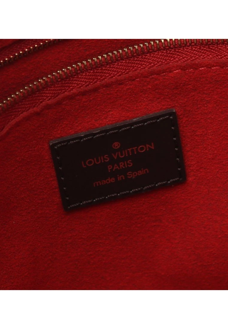 Pre-loved LOUIS VUITTON Regia Black Checkered Shoulder Bag PVC Genuine Leather Brown 6 Pre-loved LOUIS VUITTON Regia Black Checkered Shoulder Bag PVC Genuine Leather Brown - Image 4