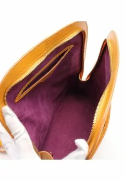 Pre-loved LOUIS VUITTON Gobelins Waved Pattern Yellow Backpack Genuine Leather hyellow 12 Pre-loved LOUIS VUITTON Gobelins Waved Pattern Yellow Backpack Genuine Leather hyellow -Louis Vuitton Shop louis vuitton 7041 5783146 3