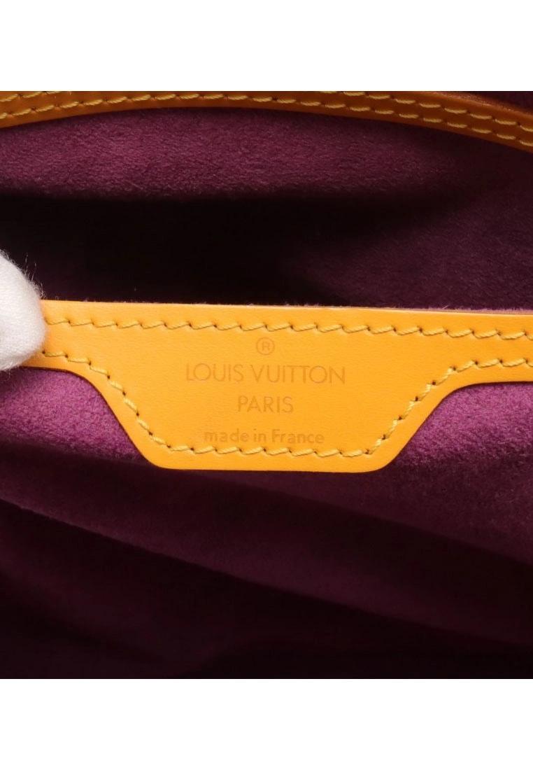 Pre-loved LOUIS VUITTON Gobelins Waved Pattern Yellow Backpack Genuine Leather hyellow 6 Pre-loved LOUIS VUITTON Gobelins Waved Pattern Yellow Backpack Genuine Leather hyellow - Image 4