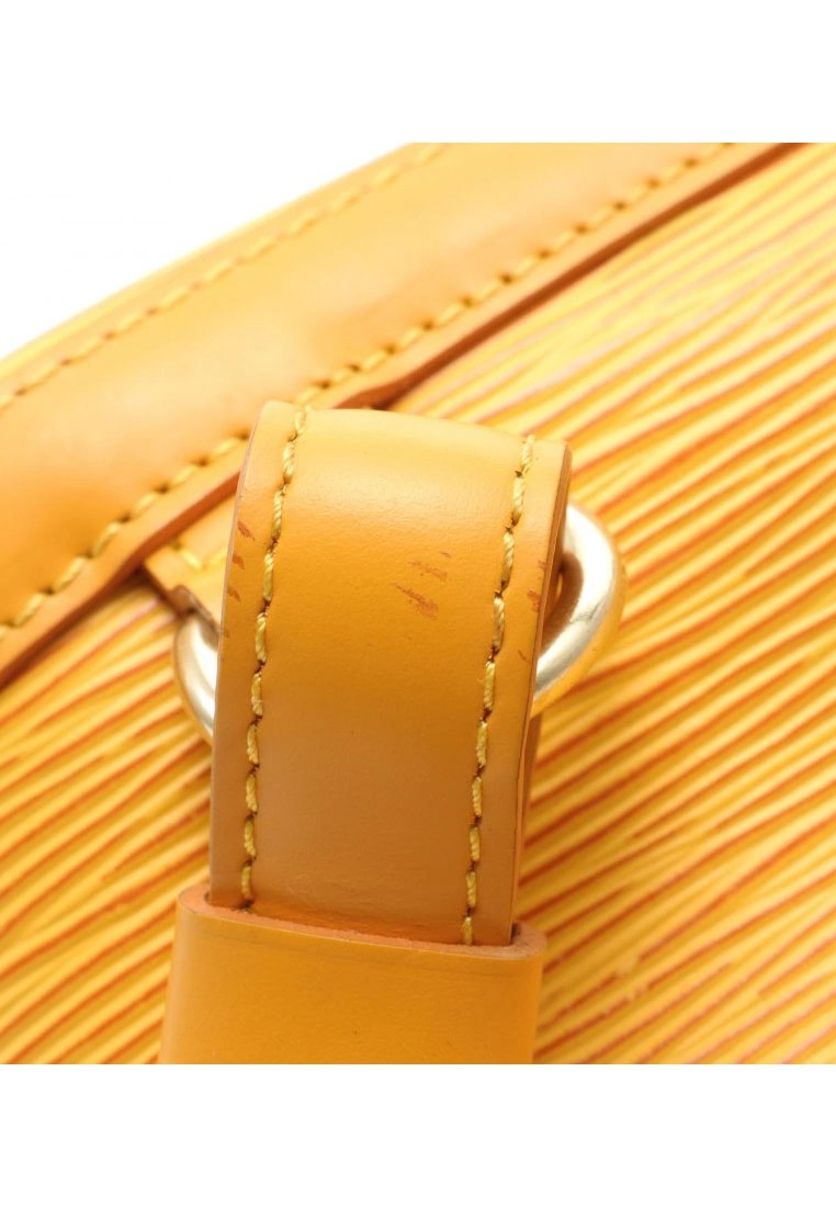 Pre-loved LOUIS VUITTON Gobelins Waved Pattern Yellow Backpack Genuine Leather hyellow 8 Pre-loved LOUIS VUITTON Gobelins Waved Pattern Yellow Backpack Genuine Leather hyellow - Image 6