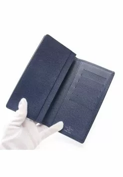 Pre-loved LOUIS VUITTON Porta cartecredit Waved Pattern toledo blue Bi-fold Continental Genuine Leather Wallet Blue 12 Pre-loved LOUIS VUITTON Porta cartecredit Waved Pattern toledo blue Bi-fold Continental Genuine Leather Wallet Blue -Louis Vuitton Shop louis vuitton 7072 1983146 3