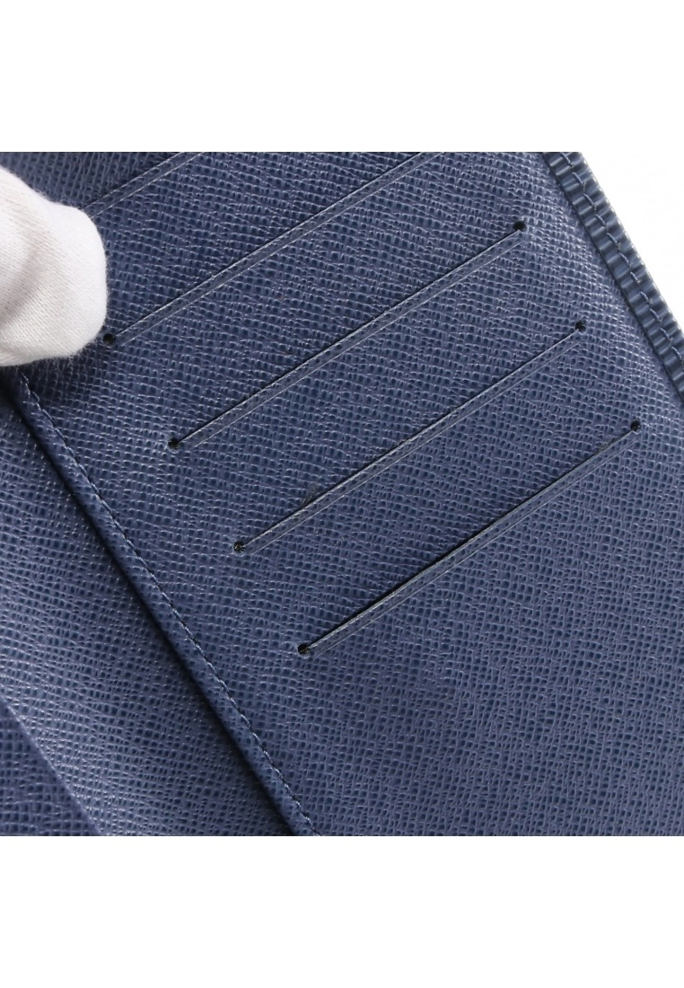 Pre-loved LOUIS VUITTON Porta cartecredit Waved Pattern toledo blue Bi-fold Continental Genuine Leather Wallet Blue 8 Pre-loved LOUIS VUITTON Porta cartecredit Waved Pattern toledo blue Bi-fold Continental Genuine Leather Wallet Blue - Image 6