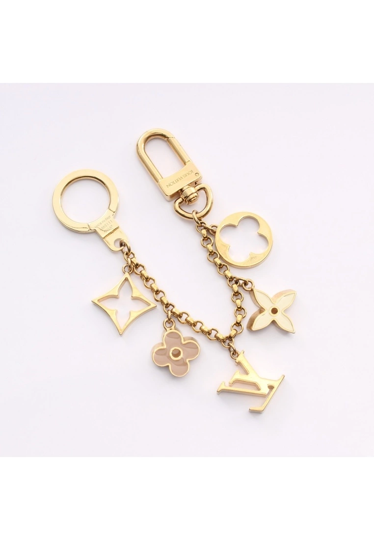 Pre-loved LOUIS VUITTON bag accessories Chain Fleur de Classic Monogram Key Ring bag accessories Gold Plated Gold Ivory pink 4 Pre-loved LOUIS VUITTON bag accessories Chain Fleur de Classic Monogram Key Ring bag accessories Gold Plated Gold Ivory pink - Image 2