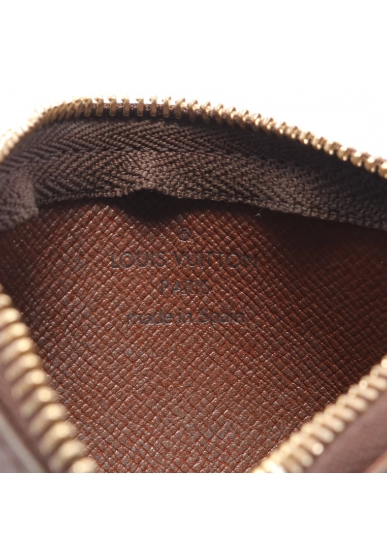Pre-loved Pochette Cle Classic Monogram Coin Pouch PVC Brown LOUIS VUITTON 6 Pre-loved Pochette Cle Classic Monogram Coin Pouch PVC Brown LOUIS VUITTON - Image 4