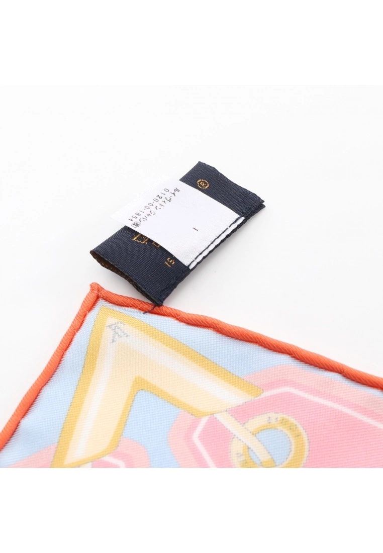 Pre-loved 45 square towel Silk Scarf Silk Pink multi LOUIS VUITTON 6 Pre-loved 45 square towel Silk Scarf Silk Pink multi LOUIS VUITTON - Image 4