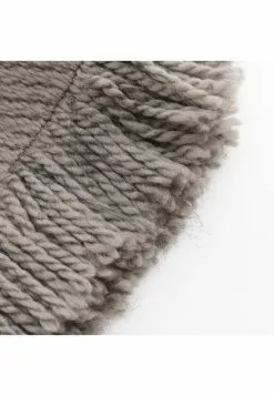 Pre-loved Echarp Logomania light grey scarf Full pattern wool Silk grey beige LOUIS VUITTON -Louis Vuitton Shop louis vuitton 7280 9010246 8