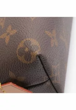 Pre-loved Pochette Cosmetic Pouch Classic Monogram PVC Genuine Leather Brown LOUIS VUITTON -Louis Vuitton Shop louis vuitton 7326 0162146 5