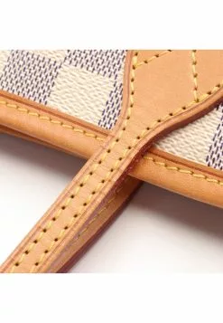 Pre-loved Neverfull PM white checkered Handbag Tote Bag PVC Genuine Leather white LOUIS VUITTON 12 Pre-loved Neverfull PM white checkered Handbag Tote Bag PVC Genuine Leather white LOUIS VUITTON -Louis Vuitton Shop louis vuitton 7331 1062146 3