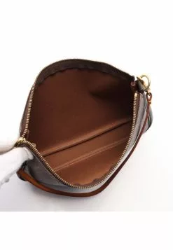 Pre-loved Pochette Accessoires Classic Monogram Handbag PVC Genuine Leather Brown LOUIS VUITTON 17 Pre-loved Pochette Accessoires Classic Monogram Handbag PVC Genuine Leather Brown LOUIS VUITTON -Louis Vuitton Shop louis vuitton 7346 8562146 8