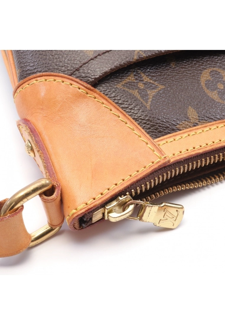 Pre-loved Odeon PM Classic Monogram Shoulder Bag PVC Genuine Leather Brown LOUIS VUITTON 5 Pre-loved Odeon PM Classic Monogram Shoulder Bag PVC Genuine Leather Brown LOUIS VUITTON - Image 3