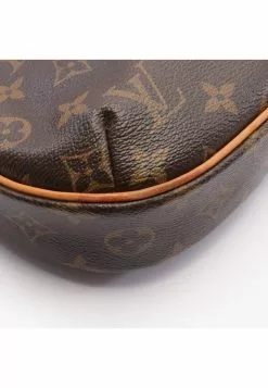 Pre-loved Odeon PM Classic Monogram Shoulder Bag PVC Genuine Leather Brown LOUIS VUITTON 14 Pre-loved Odeon PM Classic Monogram Shoulder Bag PVC Genuine Leather Brown LOUIS VUITTON -Louis Vuitton Shop louis vuitton 7361 9562146 5