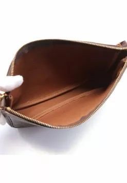 Pre-loved Pochette Accessoires Classic Monogram Handbag PVC Genuine Leather Brown LOUIS VUITTON -Louis Vuitton Shop louis vuitton 7365 1562146 5