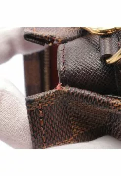 Pre-loved Trousse Make Up Black checkerboard grid Handbag PVC Genuine Leather Brown LOUIS VUITTON -Louis Vuitton Shop louis vuitton 7369 4562146 5