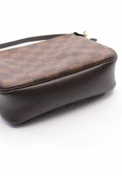 Pre-loved Trousse Make Up Black checkerboard grid Handbag PVC Genuine Leather Brown LOUIS VUITTON -Louis Vuitton Shop louis vuitton 7369 4562146 7