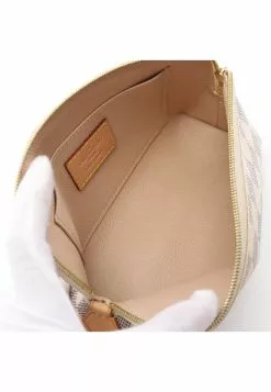 Pre-loved Pochette Cosmetic Pouch white checkered Small Pocket PVC Genuine Leather white LOUIS VUITTON -Louis Vuitton Shop louis vuitton 7386 7172146 4