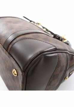 Pre-loved Berkeley Black checkerboard grid Handbag PVC Genuine Leather Brown LOUIS VUITTON 16 Pre-loved Berkeley Black checkerboard grid Handbag PVC Genuine Leather Brown LOUIS VUITTON -Louis Vuitton Shop louis vuitton 7398 6462146 7