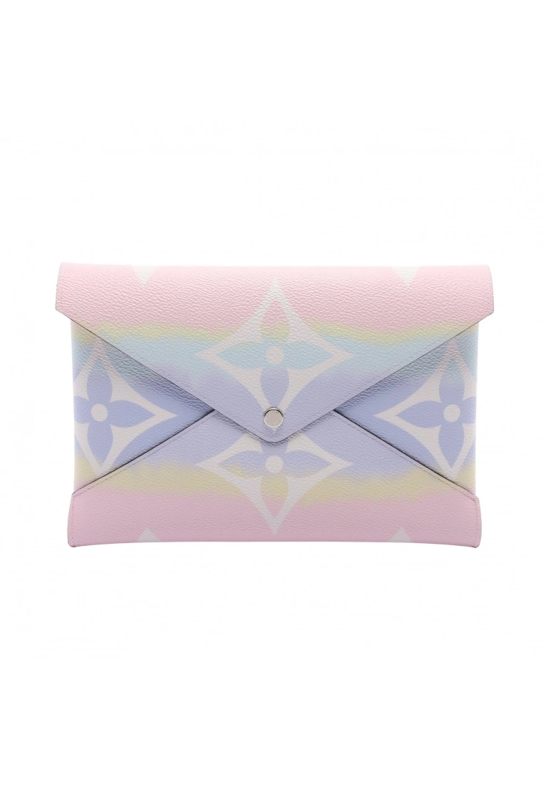 Pre-loved LOUIS VUITTON Escale Pochette Kirigami Classic Monogram clutch PVC Light Pink multi 4 Pre-loved LOUIS VUITTON Escale Pochette Kirigami Classic Monogram clutch PVC Light Pink multi - Image 2