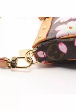 Pre-loved LOUIS VUITTON Pochette Accessoires Classic Monogram cherry blossoms Handbag PVC Genuine Leather Brown Pink 14 Pre-loved LOUIS VUITTON Pochette Accessoires Classic Monogram cherry blossoms Handbag PVC Genuine Leather Brown Pink -Louis Vuitton Shop louis vuitton 7431 9753146 5