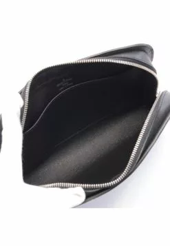 Pre-loved LOUIS VUITTON Baikal Fine grain dark grey clutch Genuine Leather clutch Black -Louis Vuitton Shop louis vuitton 7434 8453146 4