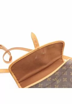 Pre-loved LOUIS VUITTON Sologne Classic Monogram Shoulder Bag PVC Genuine Leather Brown 14 Pre-loved LOUIS VUITTON Sologne Classic Monogram Shoulder Bag PVC Genuine Leather Brown -Louis Vuitton Shop louis vuitton 7446 2253146 5