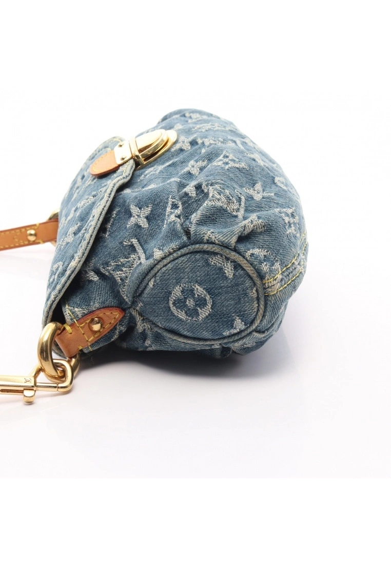 Pre-loved LOUIS VUITTON Mini Pleaty Classic Monogram Denim Shoulder Bag Genuine Leather Blue 6 Pre-loved LOUIS VUITTON Mini Pleaty Classic Monogram Denim Shoulder Bag Genuine Leather Blue - Image 4