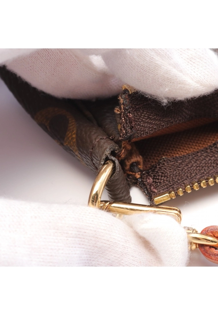 Pre-loved LOUIS VUITTON Pochette Accessoires Classic Monogram Handbag PVC Genuine Leather Brown 4 Pre-loved LOUIS VUITTON Pochette Accessoires Classic Monogram Handbag PVC Genuine Leather Brown - Image 2