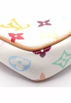 Pre-loved LOUIS VUITTON Pochette Accessoires Classic Monogram multi white Handbag PVC Genuine Leather white -Louis Vuitton Shop louis vuitton 7465 8163146 7