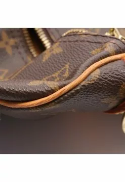 Pre-loved LOUIS VUITTON Keepall Bandouliere60 Classic Monogram Duffle Bag PVC Genuine Leather Brown 2 Way Style -Louis Vuitton Shop louis vuitton 7467 1063146 5