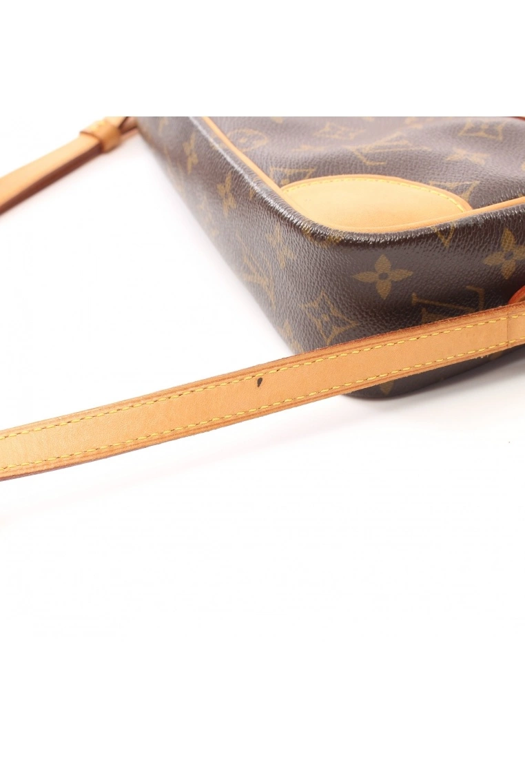 Pre-loved LOUIS VUITTON Trocadero27 Classic Monogram Shoulder Bag PVC Genuine Leather Brown 5 Pre-loved LOUIS VUITTON Trocadero27 Classic Monogram Shoulder Bag PVC Genuine Leather Brown - Image 3