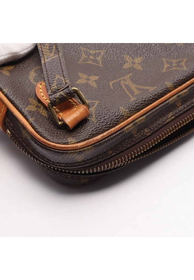 Pre-loved LOUIS VUITTON marly Bandouliere Horizontal Classic Monogram Shoulder Bag PVC Genuine Leather Brown 5 Pre-loved LOUIS VUITTON marly Bandouliere Horizontal Classic Monogram Shoulder Bag PVC Genuine Leather Brown - Image 3