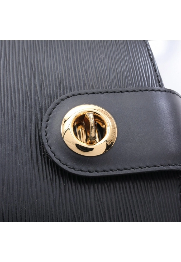 Pre-loved LOUIS VUITTON Cluny Waved Pattern Genuine Leather Shoulder Bag Black 5 Pre-loved LOUIS VUITTON Cluny Waved Pattern Genuine Leather Shoulder Bag Black - Image 3