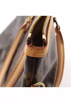 Pre-loved LockitHorizontal Classic Monogram Handbag Tote Bag PVC Genuine Leather Brown LOUIS VUITTON 14 Pre-loved LockitHorizontal Classic Monogram Handbag Tote Bag PVC Genuine Leather Brown LOUIS VUITTON -Louis Vuitton Shop louis vuitton 8017 6284046 6