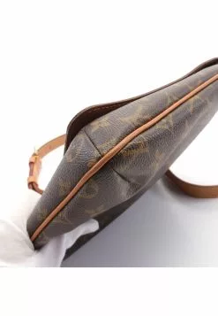 Pre-loved Musette salsa long stap Classic Monogram Shoulder Bag PVC Genuine Leather Brown LOUIS VUITTON 16 Pre-loved Musette salsa long stap Classic Monogram Shoulder Bag PVC Genuine Leather Brown LOUIS VUITTON -Louis Vuitton Shop louis vuitton 8057 0184046 7