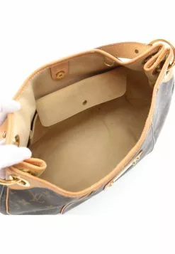 Pre-loved Galleria PM Classic Monogram Shoulder Bag PVC Genuine Leather Brown LOUIS VUITTON -Louis Vuitton Shop louis vuitton 8061 0484046 3