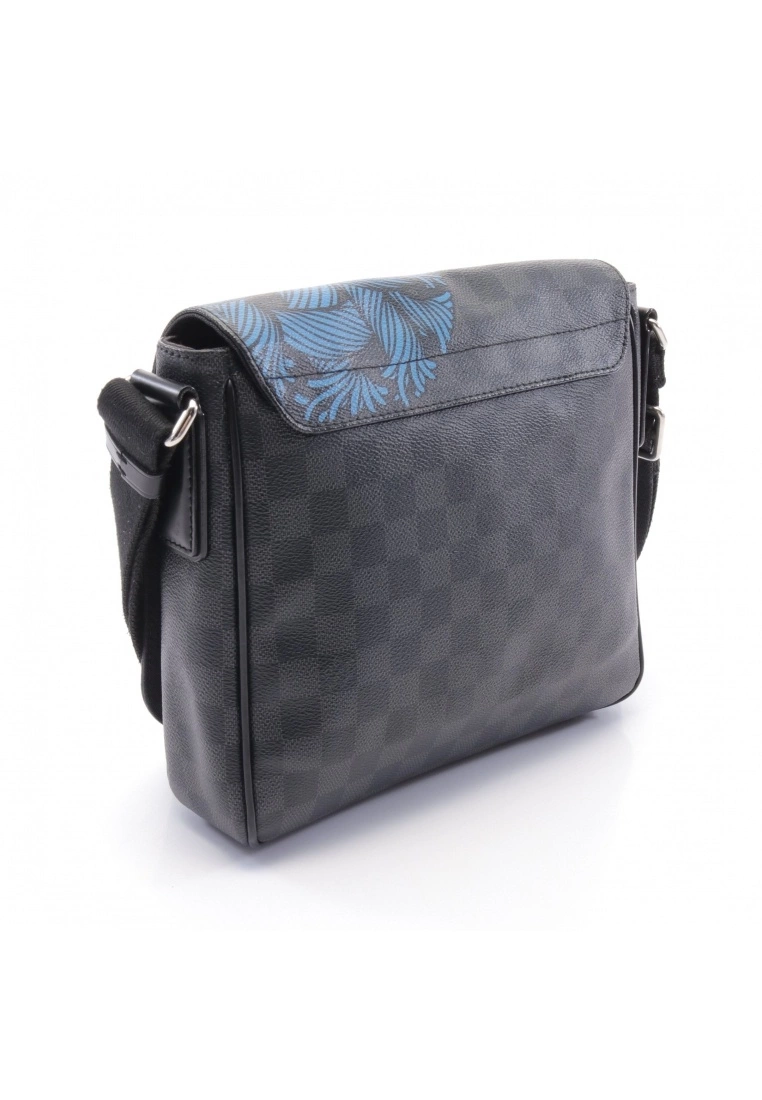 Pre-loved District PM Ink and black checkerboard grid Christopher Nemeth Shoulder Bag PVC Genuine Leather Black Blue LOUIS VUITTON 4 Pre-loved District PM Ink and black checkerboard grid Christopher Nemeth Shoulder Bag PVC Genuine Leather Black Blue LOUIS VUITTON - Image 2