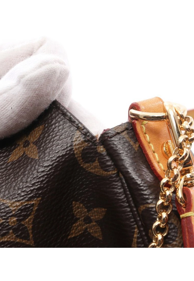 Pre-loved LOUIS VUITTON Favorite MM Classic Monogram Chain Handbag PVC Genuine Leather Brown 2 Way Style 10 Pre-loved LOUIS VUITTON Favorite MM Classic Monogram Chain Handbag PVC Genuine Leather Brown 2 Way Style - Image 8