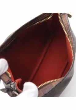 Pre-loved LOUIS VUITTON Trousse Make Up Black Checkered Handbag PVC Genuine Leather Brown -Louis Vuitton Shop louis vuitton 8473 1357536 3